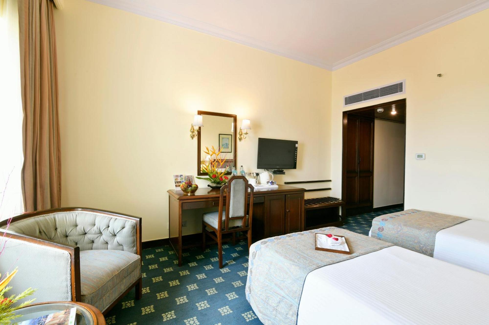 Peerless Hotel Kalküta Dış mekan fotoğraf